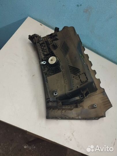 Бардачок Octavia a5