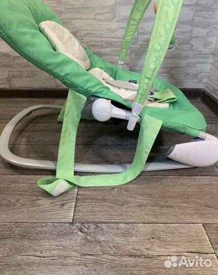 Шезлонг для новорожденных