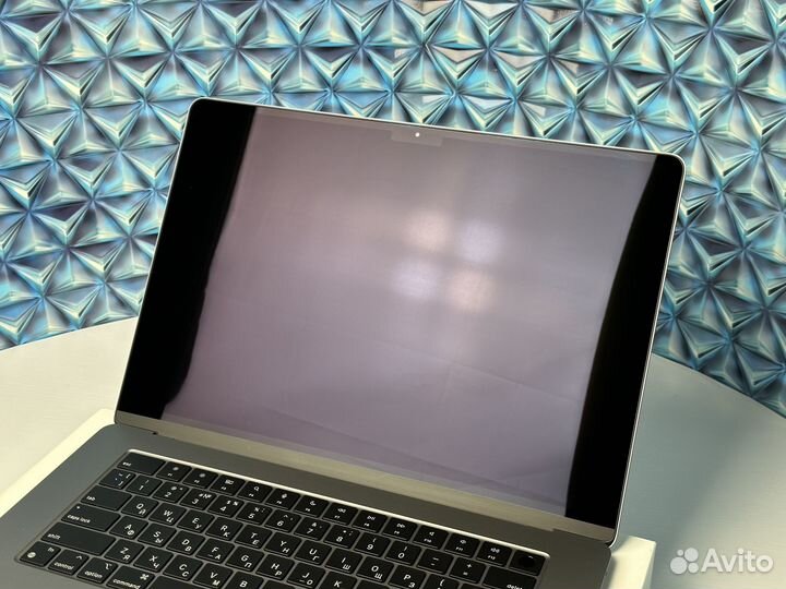 MacBook Air 15 2024 M3 256Gb Gray, 28 циклов