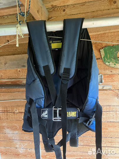 Парусная яхта швертбот 