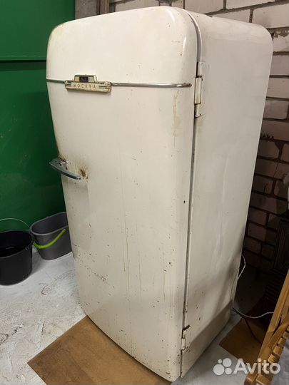 Холодильник ЗИЛ винтаж СССР 60-е года рабочий