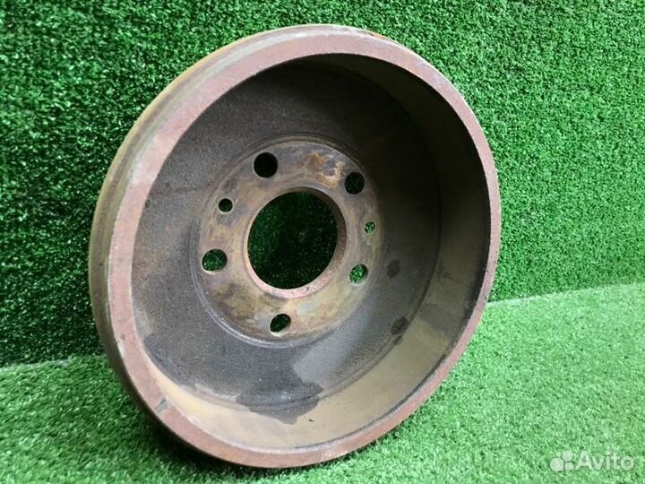 Тормозной барабан задний левый Nissan Terrano F4R