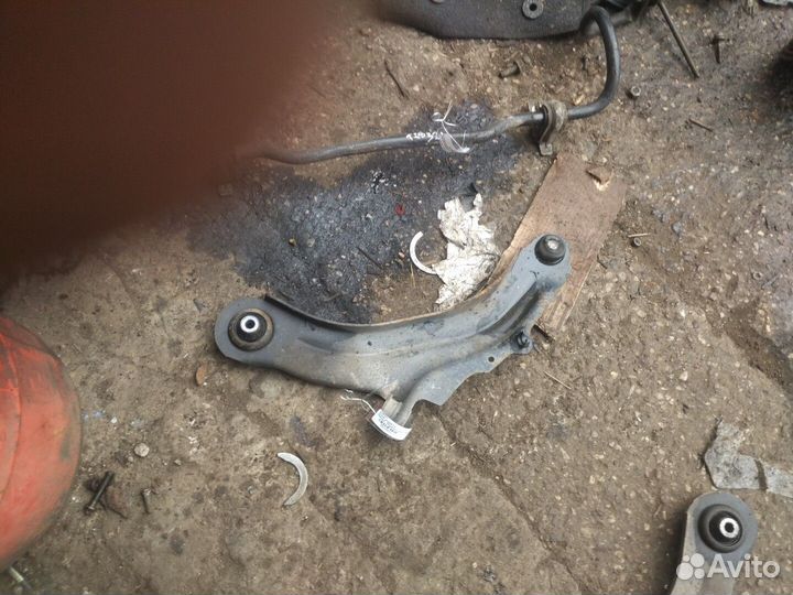 Рычаг подвески Renault Megane 2, 2008