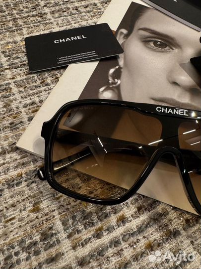 Солнцезащитные очки chanel