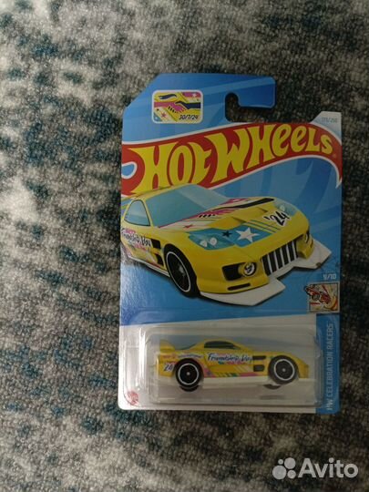 Лот машинок hot wheels 8 шт