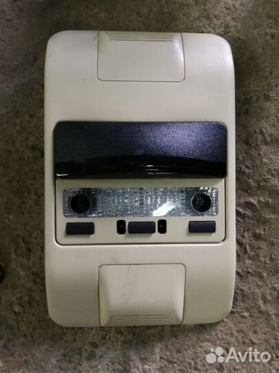 Плафон внутреннего освещения Range Rover