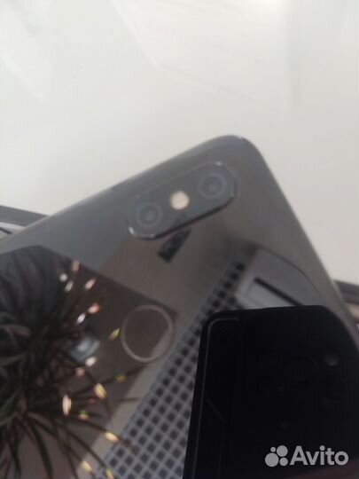 Xiaomi Mi 8, 6/64 ГБ