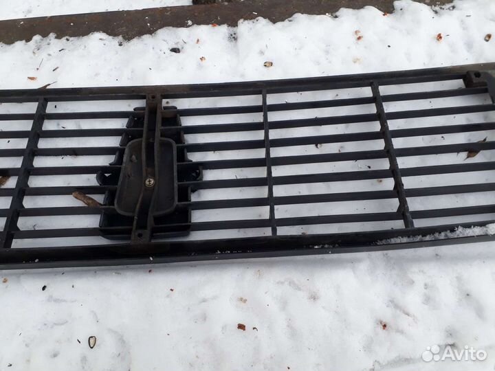 Решетка радиатора niva 2121