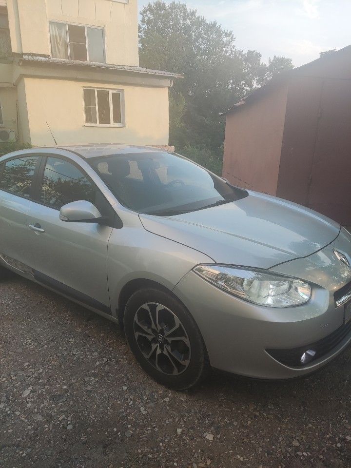 Renault Fluence: фото владельца