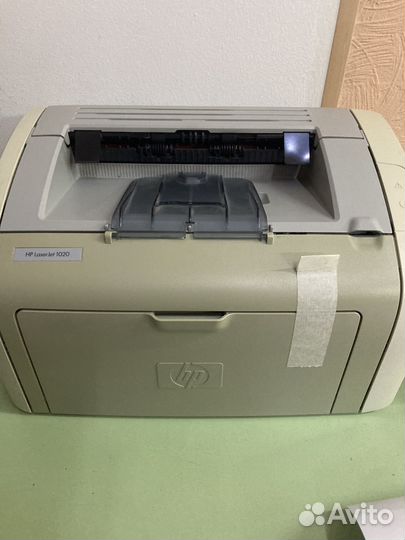 Принтер HP Laserjet 1020