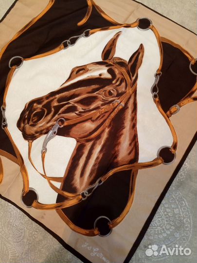 Платок yermain y