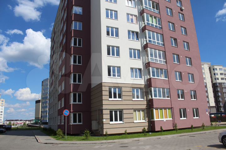 3-к. квартира, 85 м², 2/10 эт.