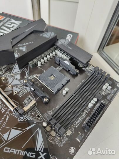 Gigabyte X570 Gaming X / материнская плата AM4