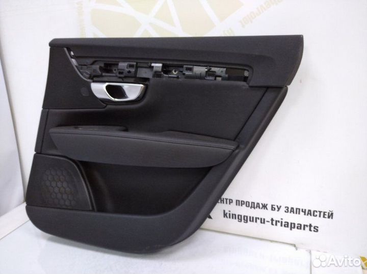 Обивка двери задняя правая Volvo S90 2 D4