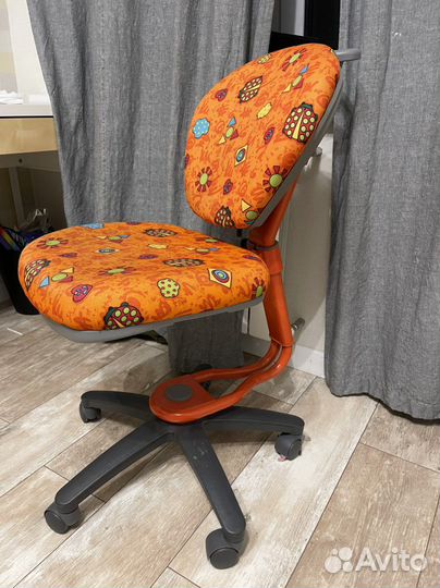 Детское компьютерное кресло с регулируемой спинкой