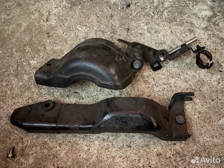 Кожух ремней двс Subaru Legacy Outback B13 BL BP