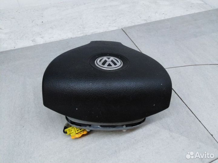 Подушка безопасности в руль 3C0880201AT