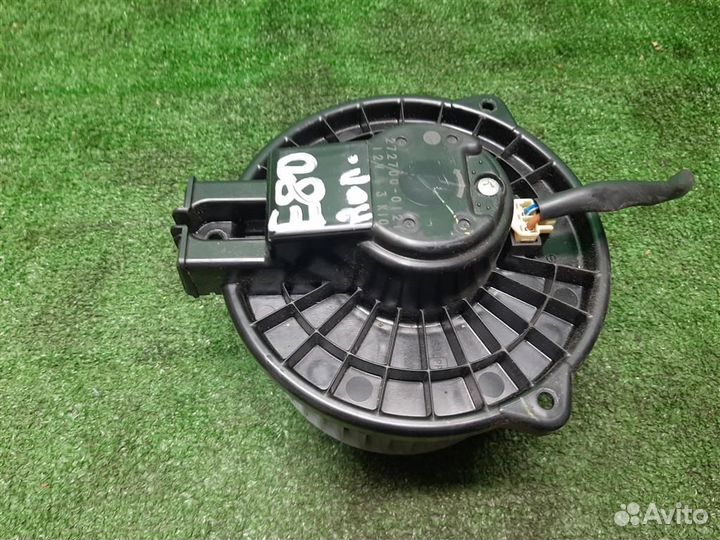 Моторчик печки Mitsubishi Grandis 2008