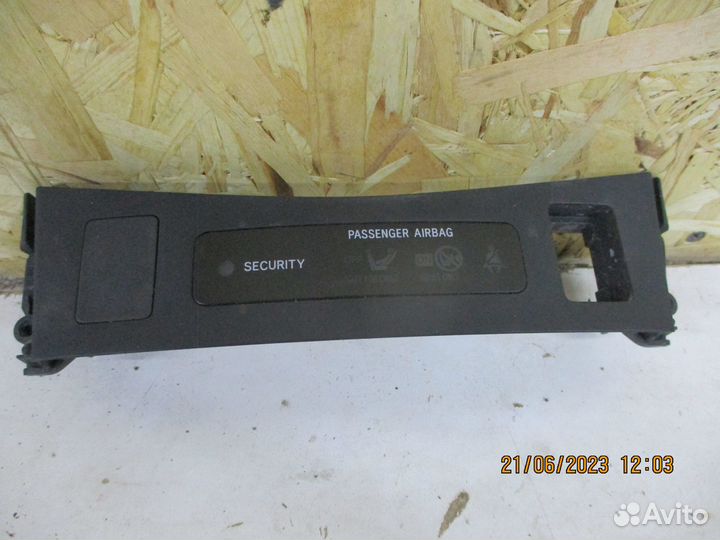 Накладка панели торпеды Тойота Королла E-150