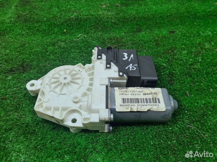 Мотор стеклоподъемника зл Skoda Octavia A5