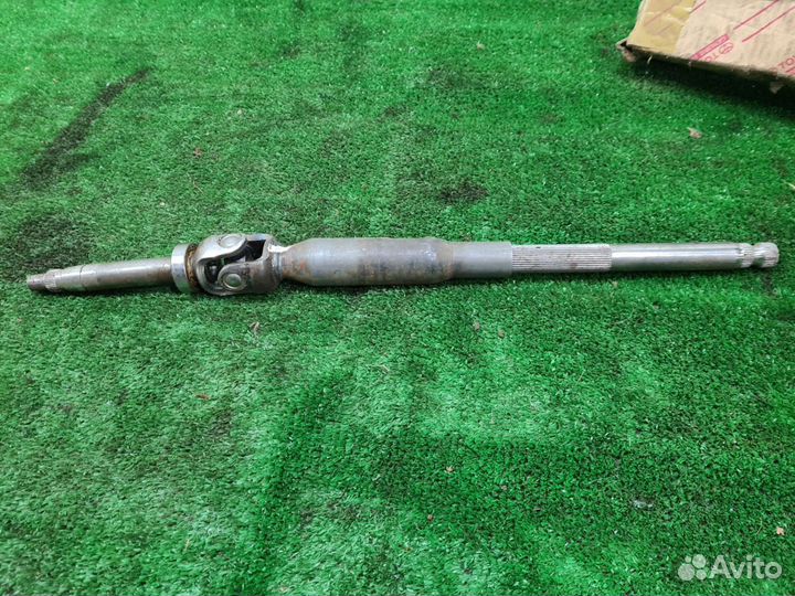 Вал рулевой рулевая колонка 4521043020 Toyota