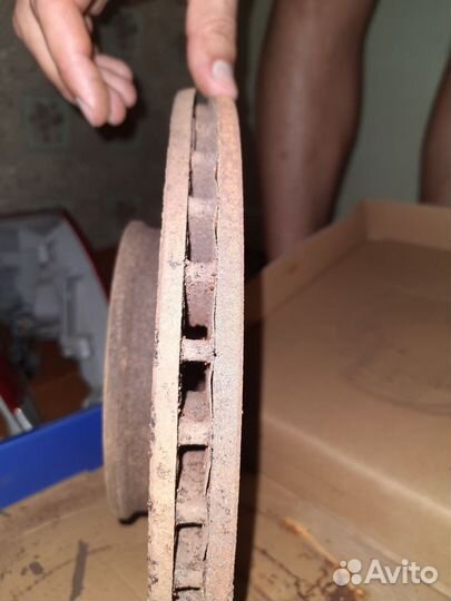 Тормозные колодки hi q