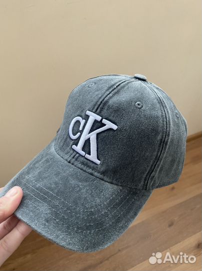 Бейсболка кепка Calvin Klein черный