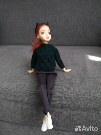 Вязаный свитер для куклы Барби (hand made)
