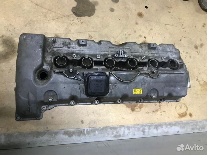 Крышка головки блока (клапанная) N52 BMW 3 (2005-2