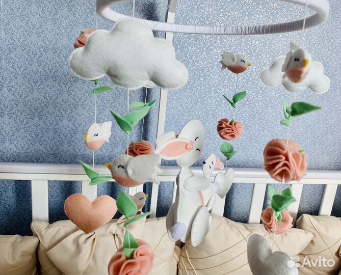 Детский мобиль из фетра