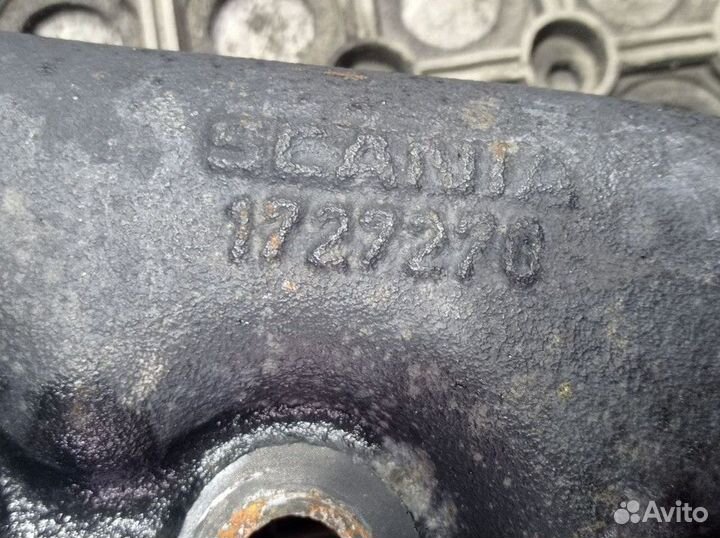 1727270 Кронштейн переднего бампера левый