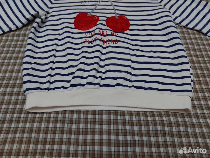 2 - Толстовки- кофточки на девочку 6-8 лет