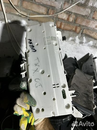 Панель приборовтойота Корола 120 АКПП