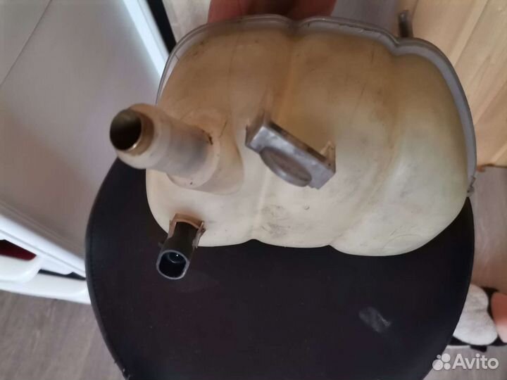 Расширительный бачок на saab 9.5 aero