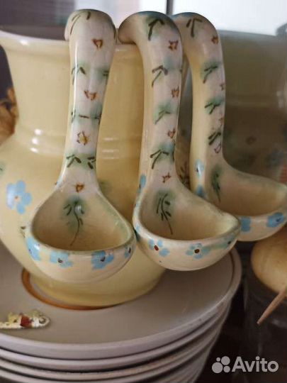 Кувшин /крынка с ложками из керамики