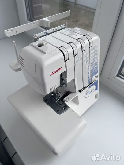 Оверлок Janome MyLock 714
