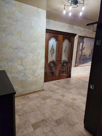 3-к. квартира, 90,8 м², 3/5 эт.