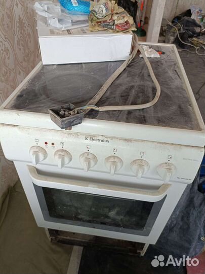 Электрическая плита Electrolux EKC500100W