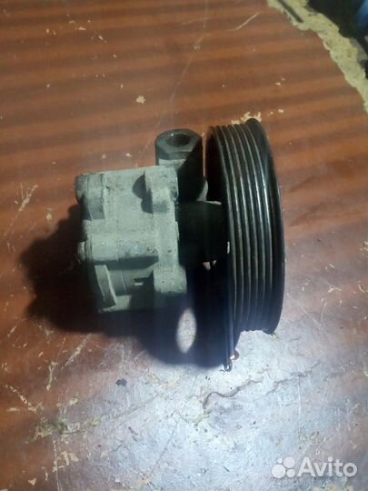 Насос гура Ниссан Альмера Nissan Almera G15