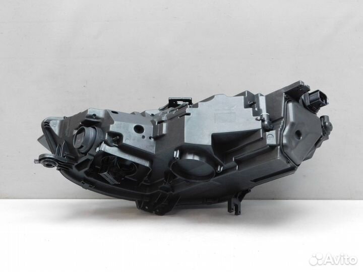 Фара правая Audi A4/RS4