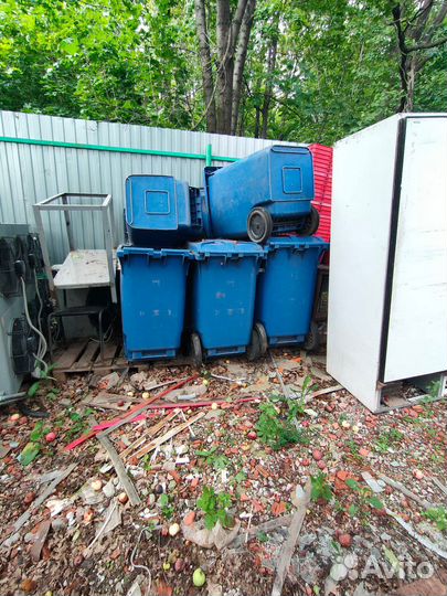 Мусорный контейнер