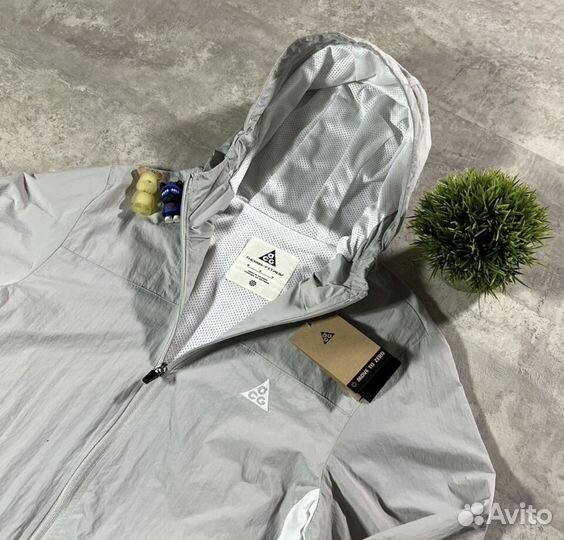 Ветровка Nike ACG
