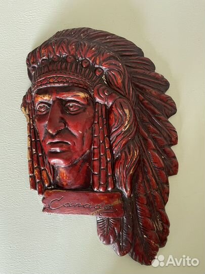 Голова индейца из гипса