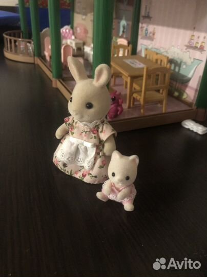 Набор мебели для домика и мышата