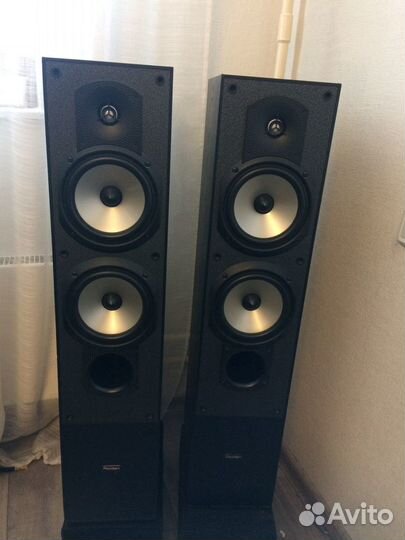 Paradigm Phantom v. 3 black Canada