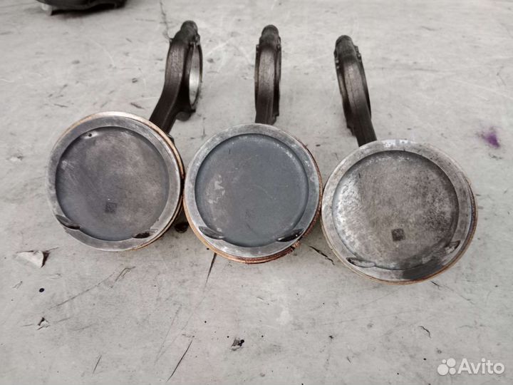 Поршень с шатуном Polo Rapid Octavia A7 1.6