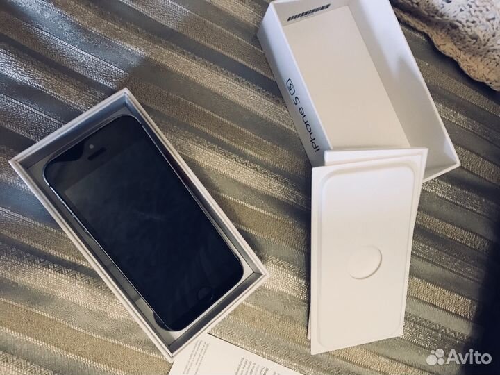 iPhone 5S, 16 ГБ