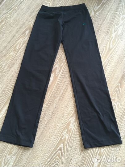 Спортивный костюм новый