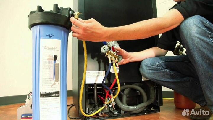 Рабочий / Помощник по заправке фреона