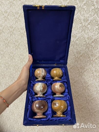 Рюмки из оникса в подарочной коробке